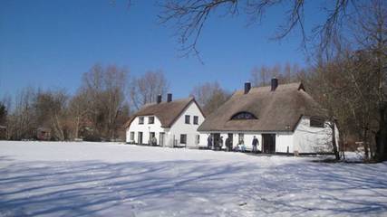 Ferienhaus für 14 Personen, mit Sauna und Ausblick sowie Terrasse und Garten, kinderfreundlich in Dreschvitz