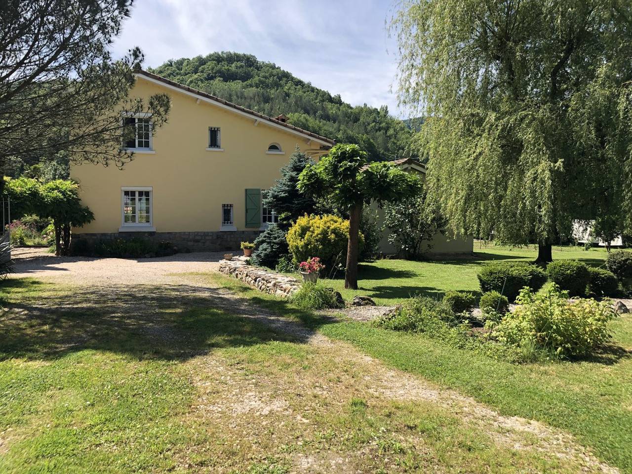 Chambre double dans maison avec grand jardin - Chambre in Castelnau-Durban, Parc naturel régional des Pyrénées ariégeoises