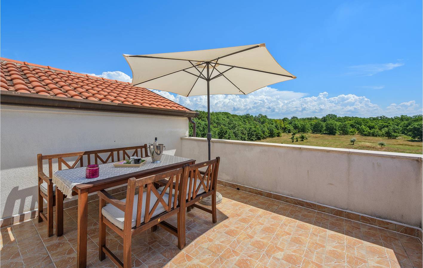 Appartement de vacances entier, Appartement chic à 1 km de la plage : 2 pièces avec terrasse et parking in Poreč, Grad Poreč