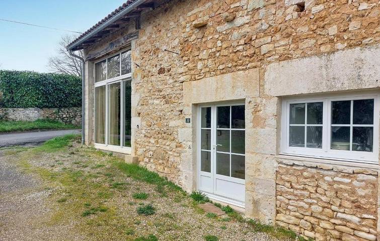 Location de vacances pour 7 personnes, animaux acceptés à Saint-Gourson
