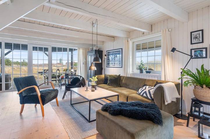 Charmantes Reetdachhaus mit Kamin für 6 Personen in Hvide Sande, Holmsland Klit
