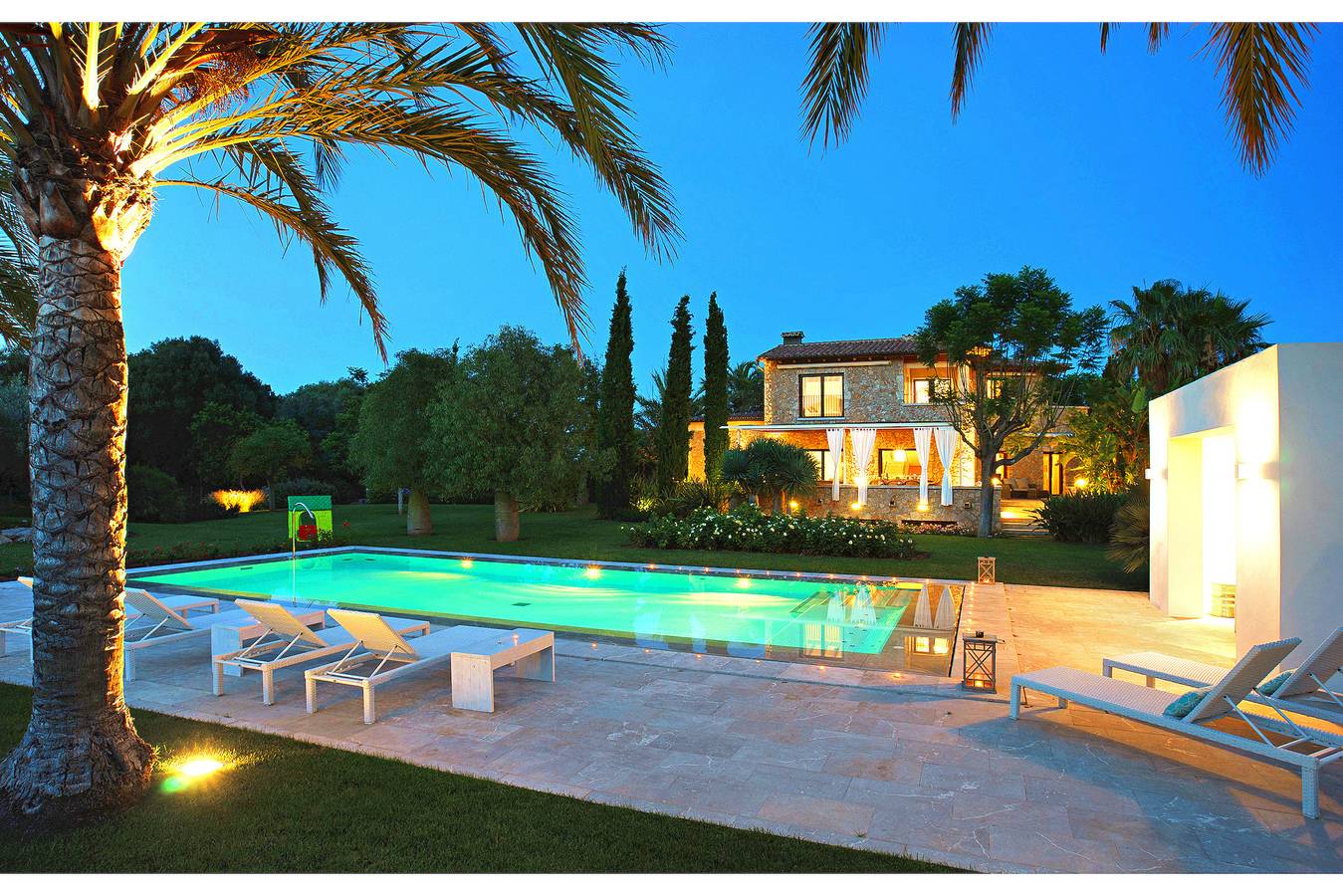 Villa 'Llenaire' mit Bergblick, Wi-Fi und Klimaanlage in Port de Pollença, Pollença