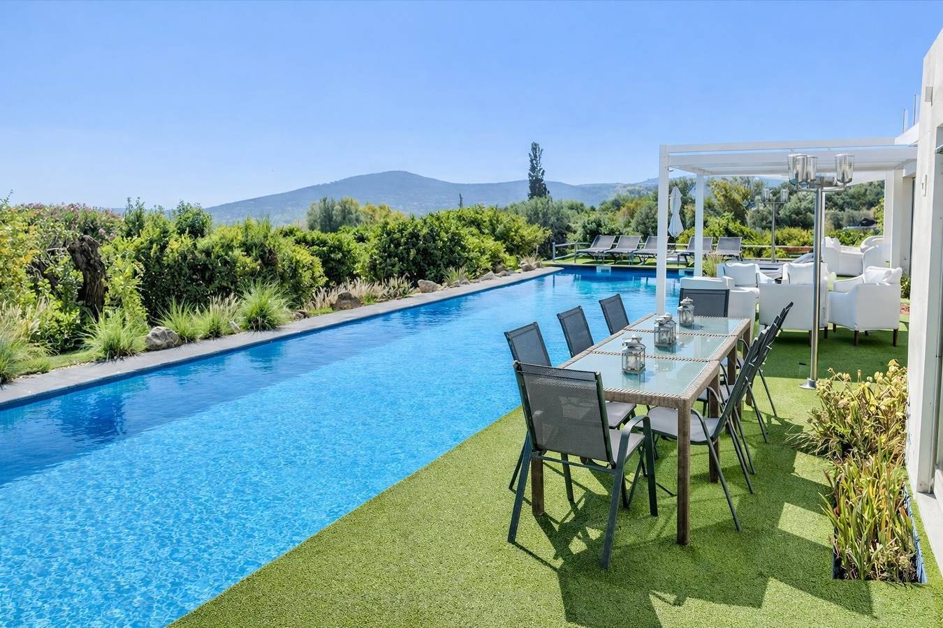 Villa « Casa Do Lago » avec vue sur mer, Wi-Fi et climatisation in Estoi, Faro