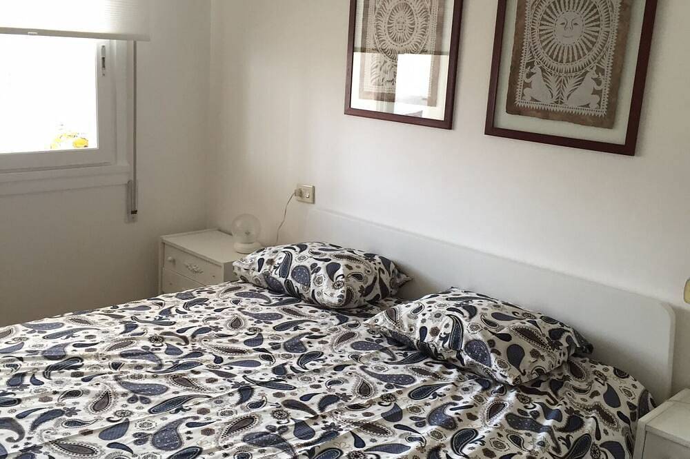 Ganze Wohnung, Boden Baiona Strand und gegenüber dem Parador de Baiona in Baiona, Rías Baixas