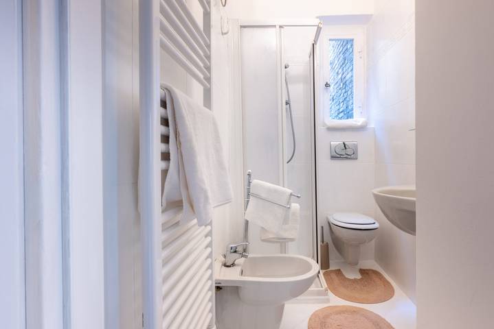 Appartamento intero, Guesthost - Cozy Studio near Università di Parma in Oltretorrente (Parma), Parma