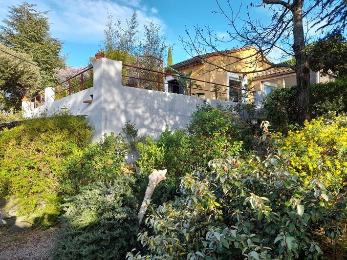 Chambre d’hôte pour 3 personnes, avec Terrasse et Jardin