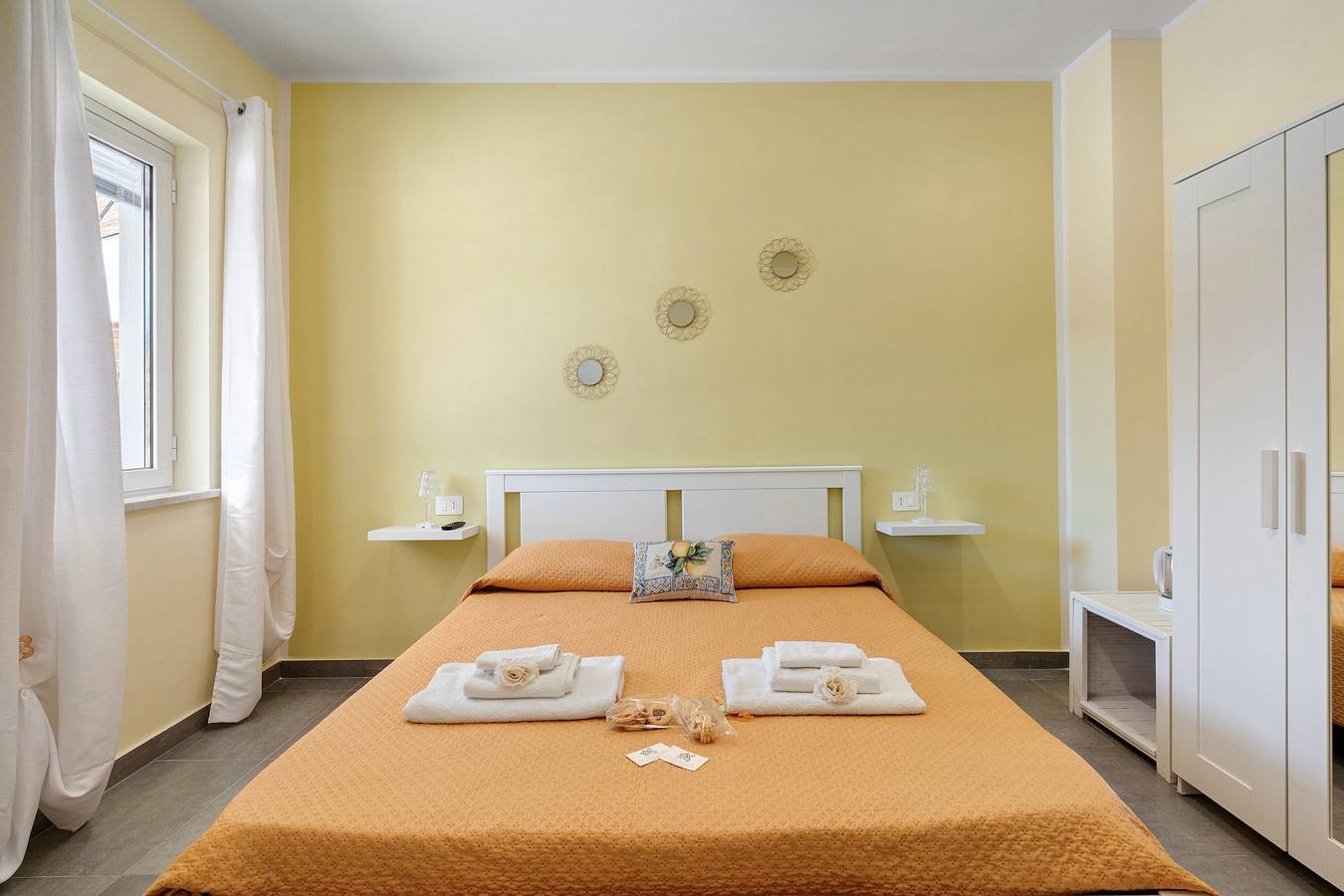 Chambre 'La Fiesta' avec vue sur la mer, Wi-Fi et climatisation in Capaccio, Cilento