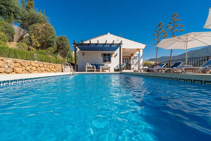 Chalet para 4 personas, con jardín - 1