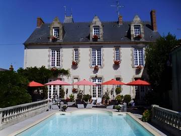 Chambre d’hôte pour 2 personnes, avec piscine et jardin à Tiffauges