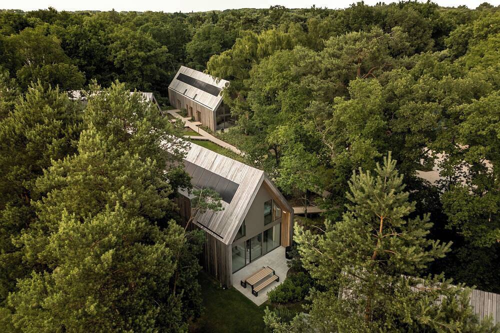 Erleben Sie einen luxuriösen Urlaub in der Groepslodge mit Platz für 10 Personen, barrierefreien Einrichtungen und einer ruhigen Lage in Limburg, Belgien. in Heusden-Zolder, Hasselt und Umgebung