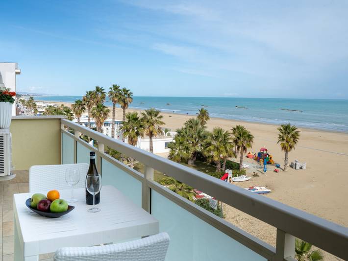 Ferienwohnung für 3 Personen, mit Balkon und Terrasse sowie Garten in den Abruzzen