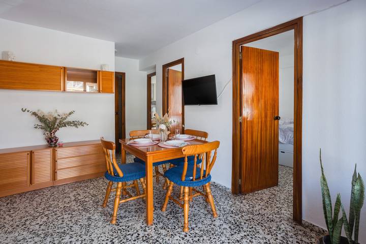 Ferienwohnung für 7 Personen, mit Balkon in Oliva - 2