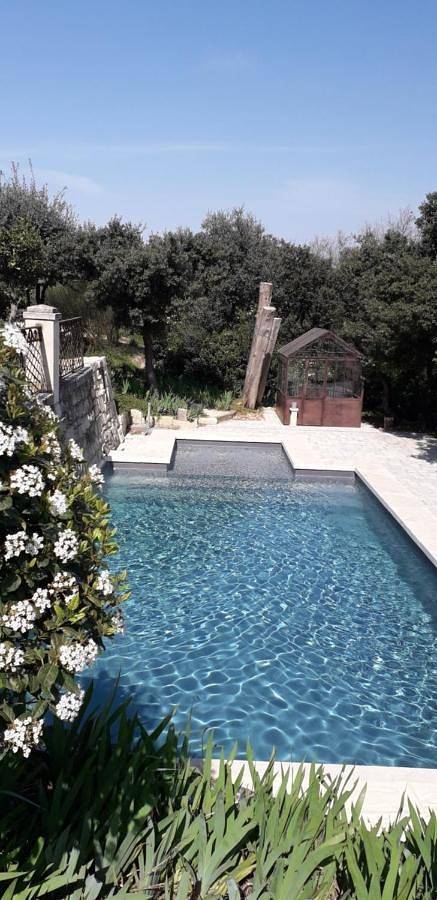 Location de vacances pour 2 personnes, avec jacuzzi ainsi que jardin et piscine à Châteauneuf-de-Gadagne - 3