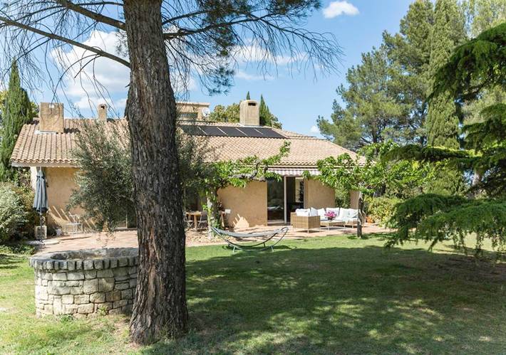 Location de vacances pour 12 personnes, avec jardin ainsi que piscine et vue à Châteauneuf-de-Gadagne - 2