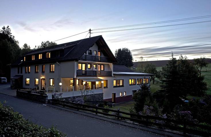 Ferienwohnung für 5 Personen, mit Garten und Sauna, kinderfreundlich in Bonn und Umgebung - 2