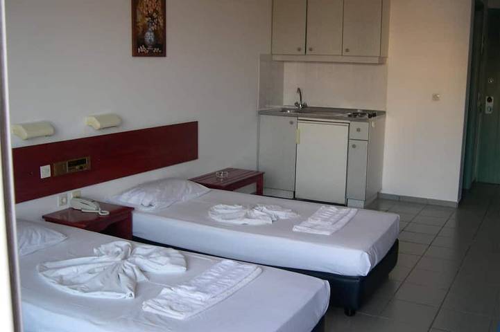 Bungalow für 30 Personen, mit Garten und Pool sowie Balkon in Rethymnon - 3