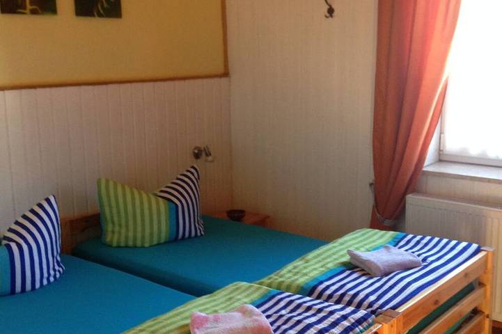 Ferienwohnung für 3 Personen, mit Terrasse und Garten in Angermünde - 2