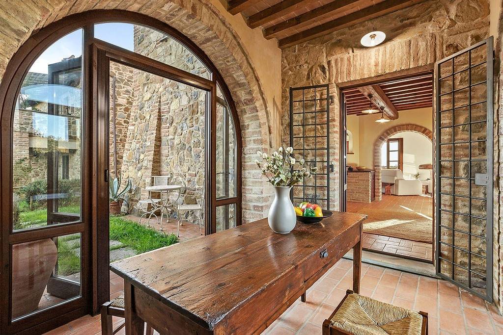 Huis met uitzicht op het meer tussen Toscane en Umbrië, foto 8