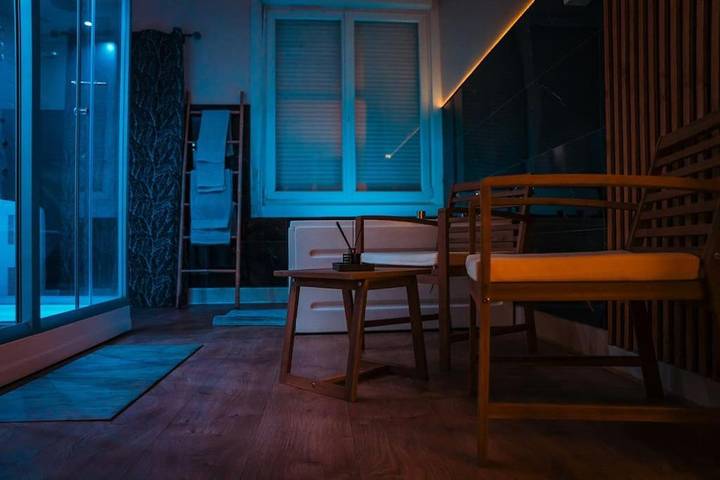 Gîte pour 2 personnes, avec terrasse ainsi que jacuzzi et sauna dans Saint-Pol-sur-Mer - 4