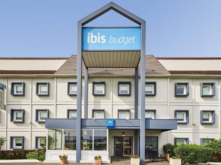 Hôtel pour 3 personnes, avec jardin à Santeny - 2