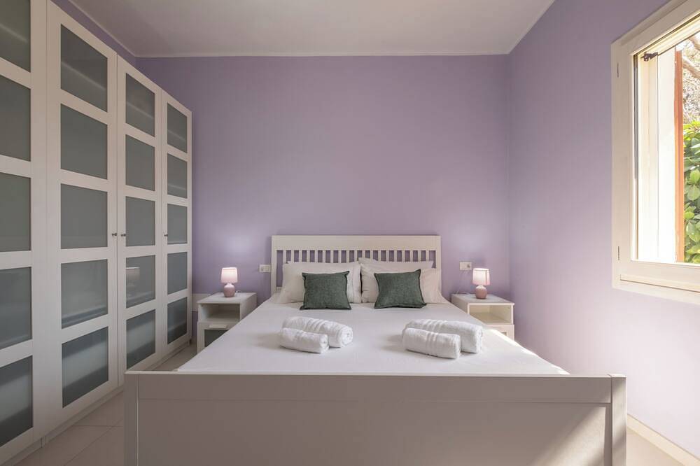 [Stunning Villa]private garden-front beach-parking [Smart Tv Wi-Fi] in Solanas, Comune di Sìnnia