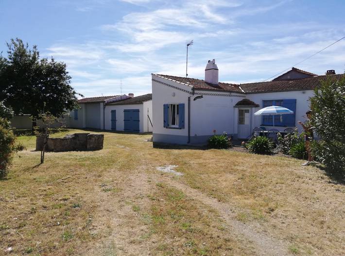 Gîte pour 5 personnes, avec piscine ainsi que terrasse et jardin - 1
