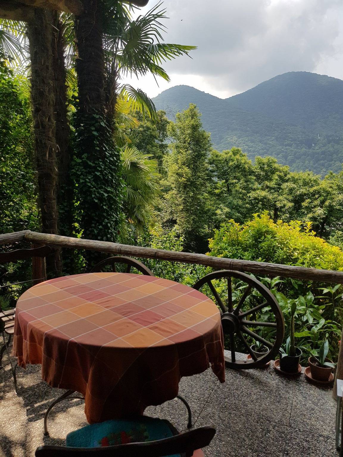 Casa Castagna in Sessa, Tessin