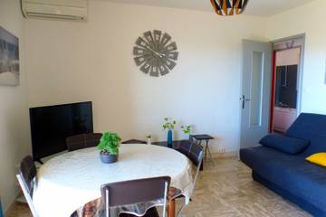 Appartement De Vacances pour 4 Personnes dans Sanary-sur-Mer, Région de Toulon, Photo 2