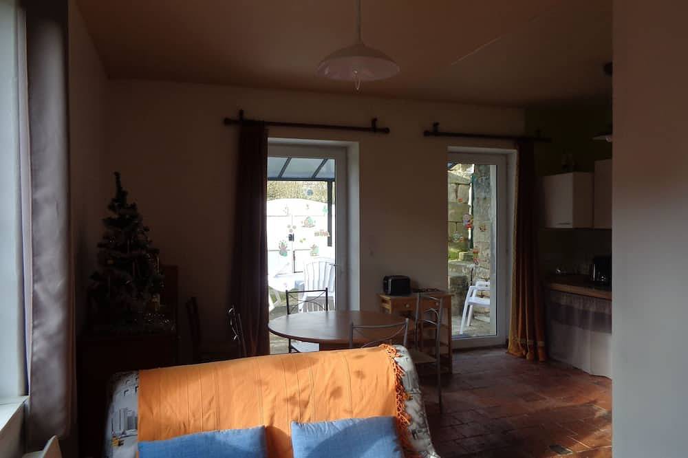 Gite / country house 6/8 people  (11 à partir de  mai 2025) in Saint-Léger-de-Montbrillais, Vallée de la Loire