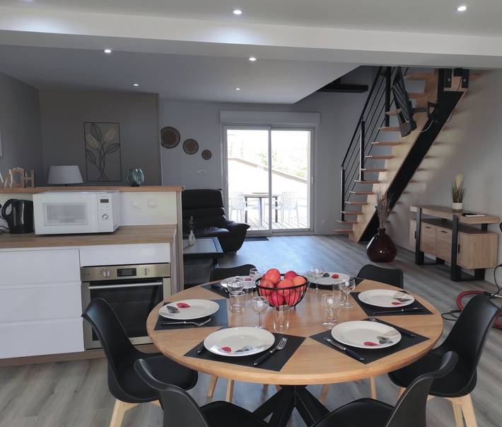 Gîte pour 6 personnes, avec terrasse à Peyrins - 4