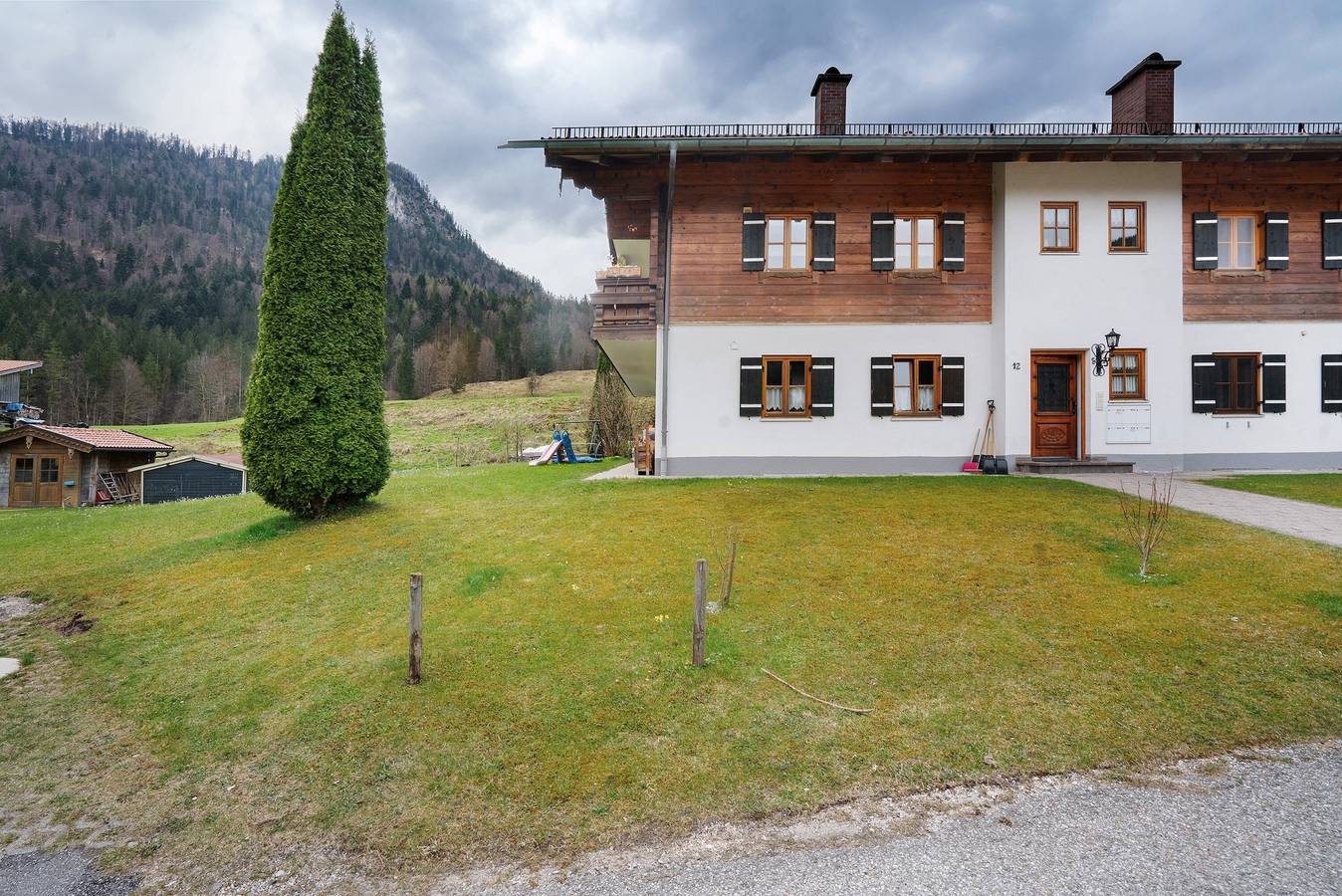 Ganze Wohnung, Ferienwohnung 'Place In The Bavarian Mountains' mit Bergblick, Privatem Garten und Wi-Fi in Weissbach an der Alpenstrasse, Schneizlreuth