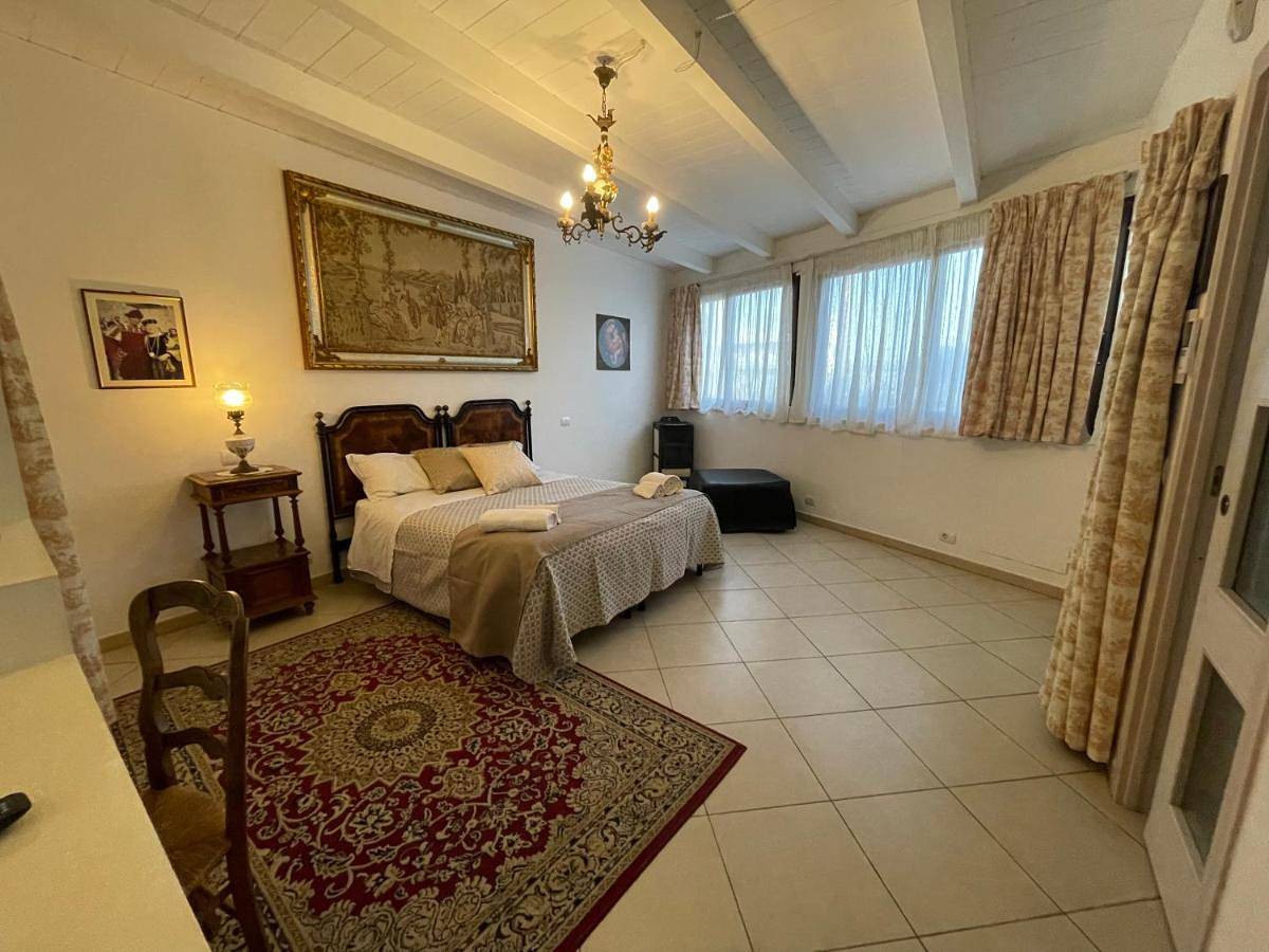 B&B Barletta Acasamia con Parcheggio Privato in Barletta, Barletta-Andria-Trani