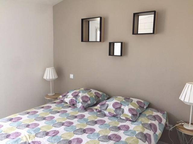 Location de vacances pour 4 personnes, avec piscine ainsi que jardin et vue, adapté aux familles dans Le Gillieux - 4