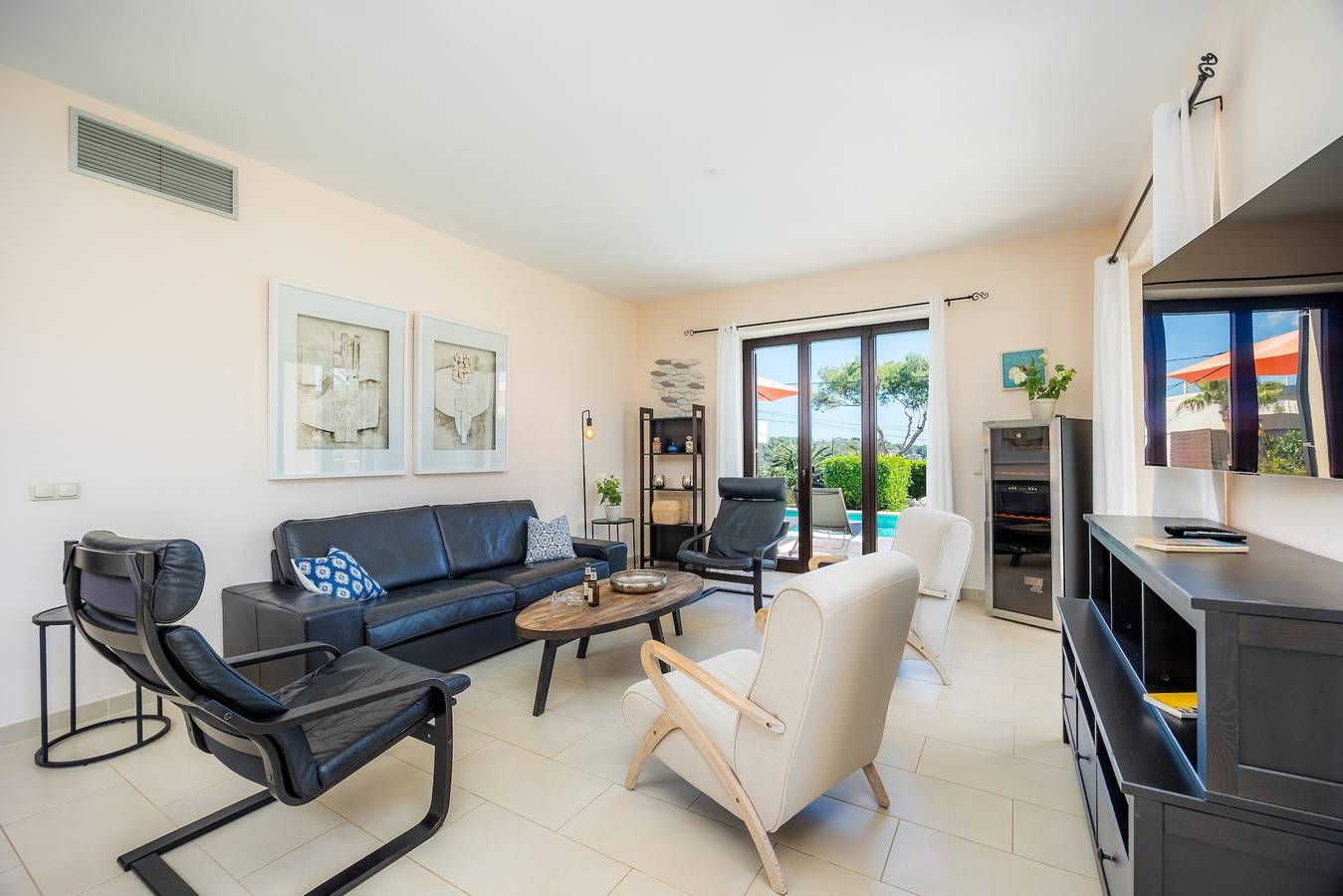 Villa 'Blue Lagoon' with Sea View, Wi-Fi and Air Conditioning in Cala Llombards, Santanyí