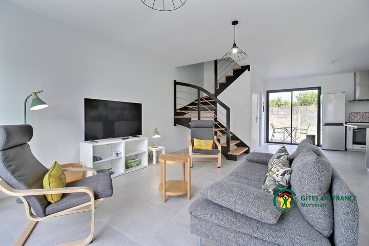 Gîte pour 6 personnes, avec jardin dans Kerhostin - 2