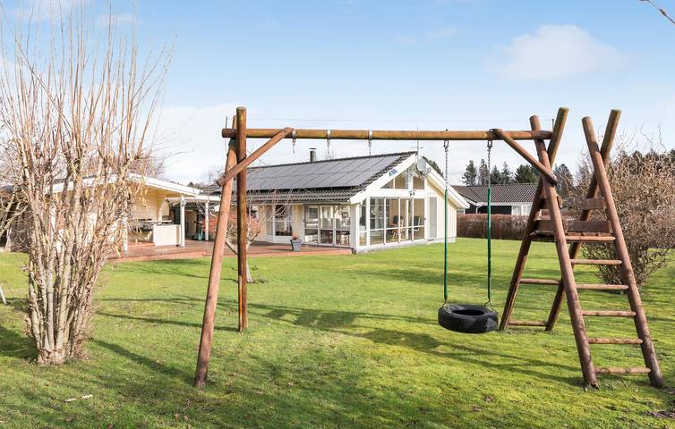 Ferienhaus für 8 Personen, mit Terrasse und Sauna sowie Garten und Whirlpool in Råbylille Strand - 2