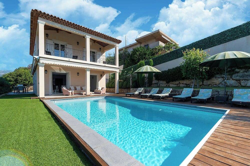 Casa-Mathilda luxueuse villa moderne avec piscine in Saint-Laurent-du-Var, Côte méditerranéenne (France)