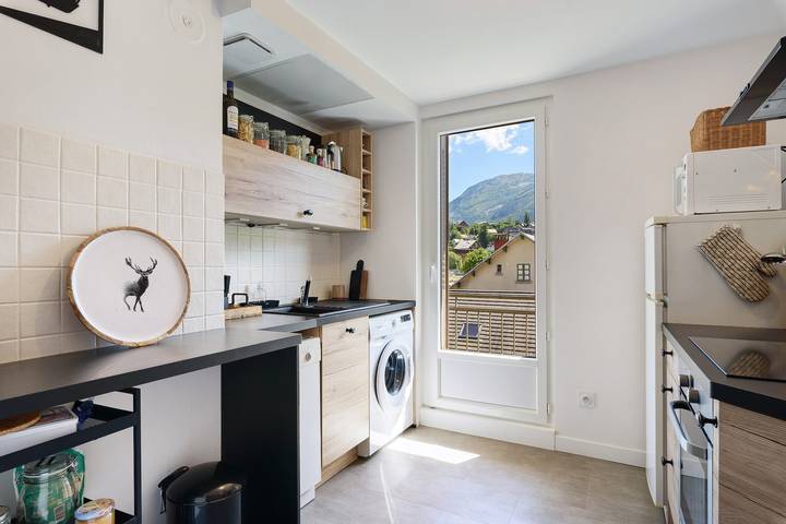 Entire apartment, La Tanière – Family Apartment / Mountain View / Walk to Center / Ski & Nature in Villard-de-Lans, Parc naturel régional du Vercors