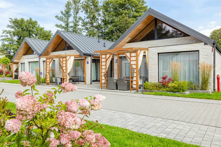 Ferienhaus für 8 Personen, mit Terrasse und Garten - 1