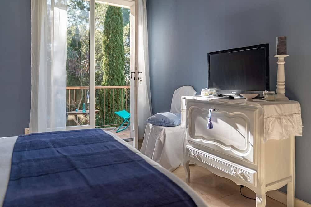 Rosa - Sublime Villa Piscine Avec vue et Pinèdes Proche Montpellier in Saint-Georges-d'Orques, Côte d'Améthyste