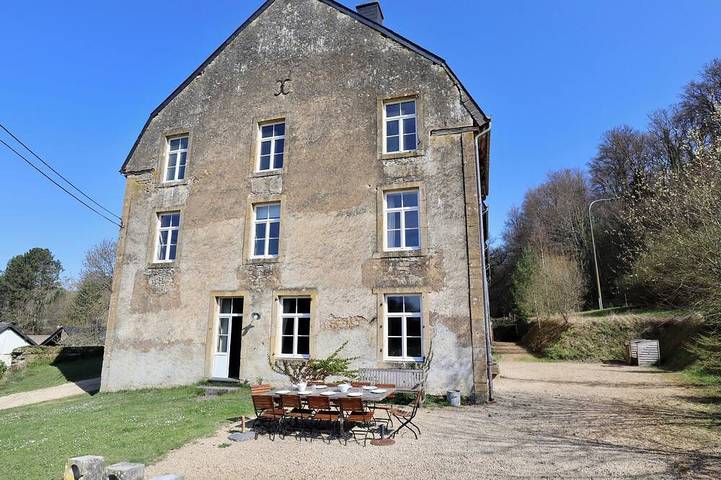 Maison de vacances pour 9 personnes, avec jardin et terrasse dans Virton