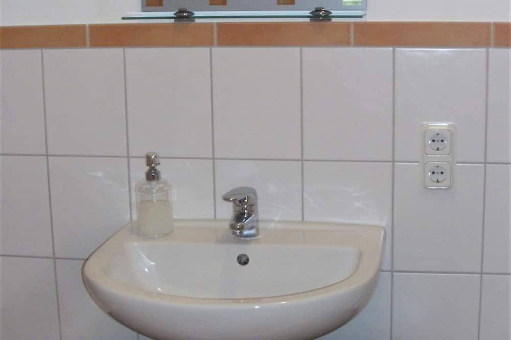 Geheel appartement, Appartement in Hopfengarten - 2-slaapkamer appartement met bad / Wc in Eisenach (Rijnland-Palts), Eifelkreis Bitburg-Prüm