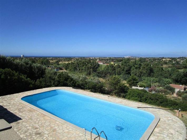 B&b per 2 persone, con Balcone e Terrazza nonché Giardino e Piscina a Quartu Sant'Elena