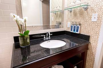 Hotel for 4 Guests in Washington D.C., District of Columbia, Picture 2