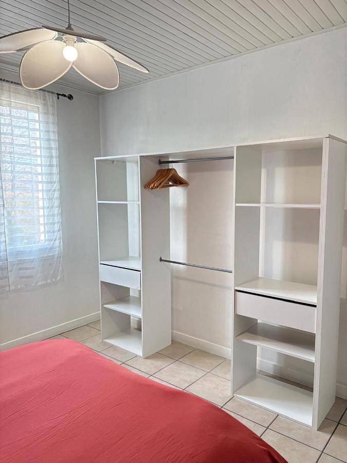 Gîte pour 5 personnes, avec terrasse et jardin à Chanas - 2
