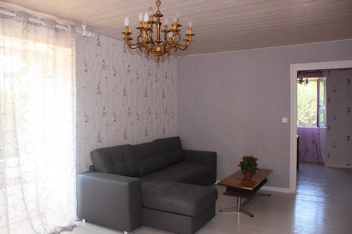 Gîte pour 7 personnes avec vue in Nevy-sur-Seille, Jura Francais