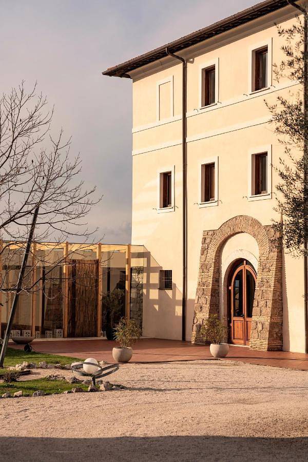 Gîte pour 2 personnes, avec jacuzzi ainsi que piscine et jardin à Cori - 2