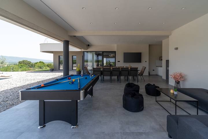 Villa für 12 Personen, mit Garten und Pool in Split-Dalmatien - 4