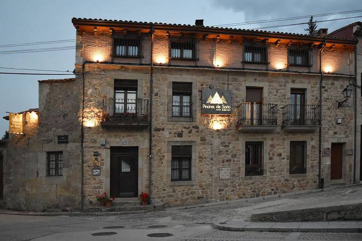 Casa rural para 28 personas, con balcón y jardín - 1