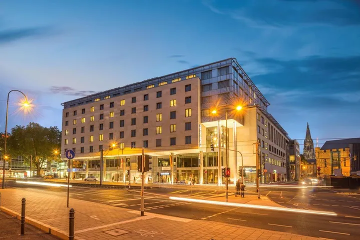 Hotel para 2 personas, con jacuzzi además de sauna y piscina, Se admiten mascotas - 1